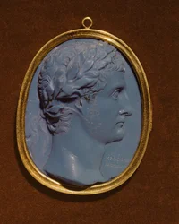 Kamee mit dem Profil von Tiberius (Claudius Nero) (42 v. Chr.-37 n. Chr.)